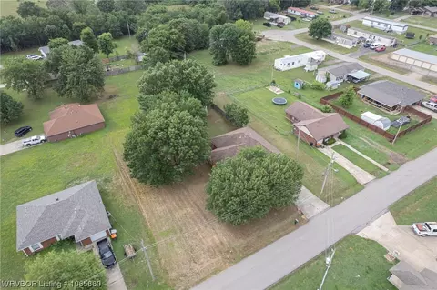 410 S Vine St, Hackett, AR 72937 photo 32