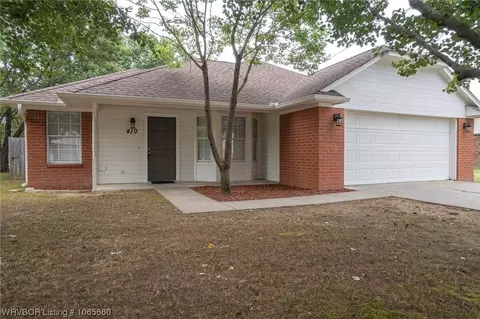 410 S Vine St, Hackett, AR 72937