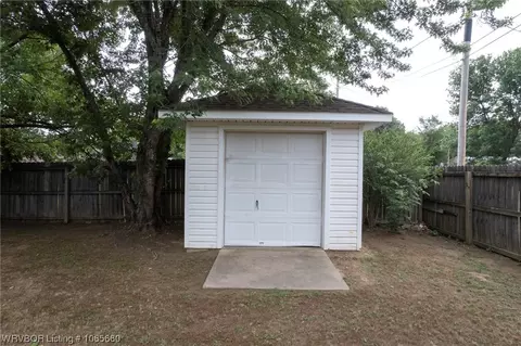 410 S Vine St, Hackett, AR 72937 photo 30