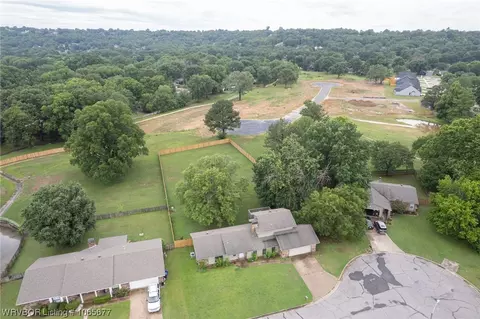 3200 Caitlin Ct, Fort Smith, AR 72908 photo 4