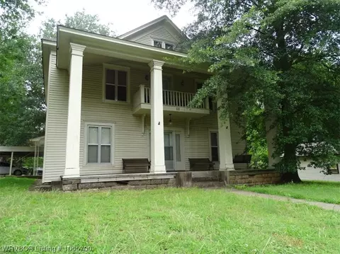 111 Logan St, Charleston, AR 72933