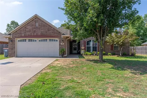 169 Pecan Ln, Greenwood, AR 72936