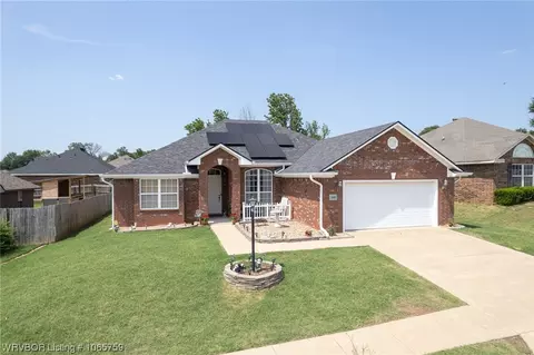 500 Northridge Dr, Van Buren, AR 72956