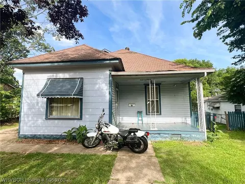 414 N 15th St, Van Buren, AR 72956