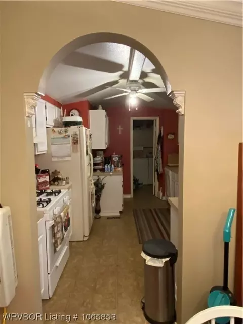 408 E Adams St, Midland, AR 72945 photo 7