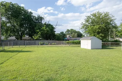 3911 S Q St, Fort Smith, AR 72903 photo 16