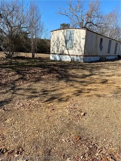 970 Crumptown Rd, Waldron, AR 72958