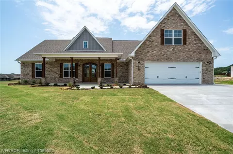 808 Eagle Trace Cir, Alma, AR 72921