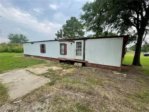 3700 Love St, Pocola, OK 74902