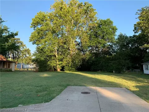 1021 N 49th, Fort Smith, AR 72903