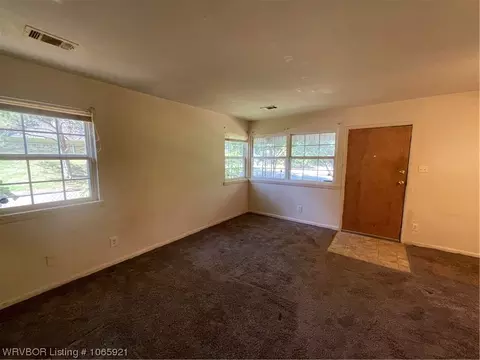 1459 37th St, Fort Smith, AR 72904 photo 4