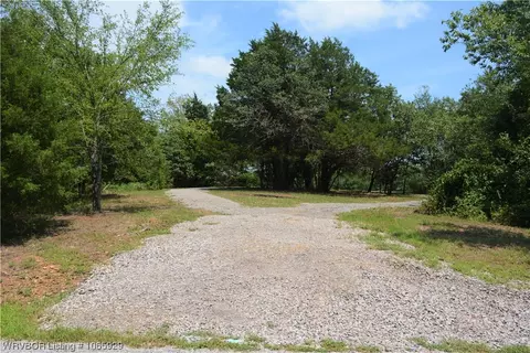 5207 Stinebaugh Loop, Huntington, AR 72940