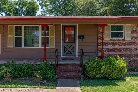 205 N 5th St, Paris, AR 72855 photo 6