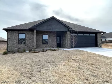 9118 Maysview Ln, Fort Smith, AR 72916