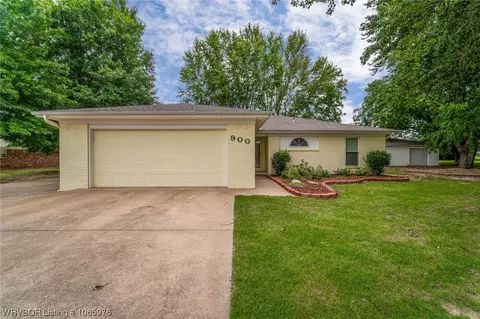 900 S W 3rd St, Spiro, OK 74959