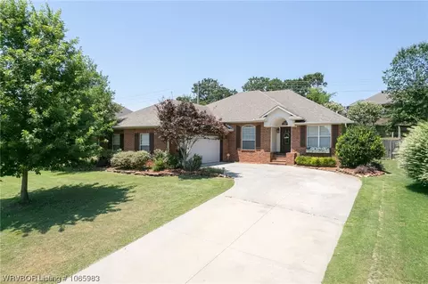2131 Parkridge Dr, Van Buren, AR 72956