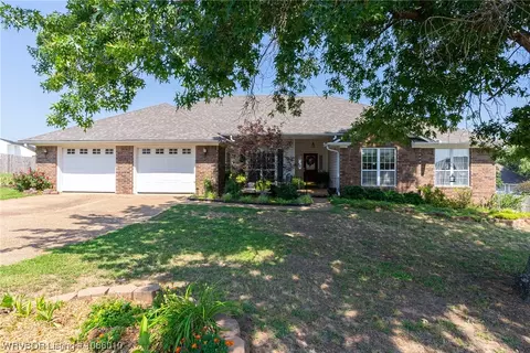 1809 Bunker Hill Dr, Van Buren, AR 72956