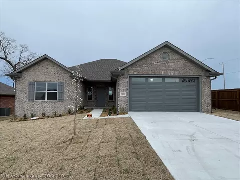 9000 Maysview Ln, Fort Smith, AR 72916