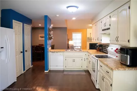 9416 Belhaven, Fort Smith, AR 72908 photo 6