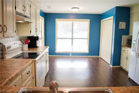 9416 Belhaven, Fort Smith, AR 72908 photo 5