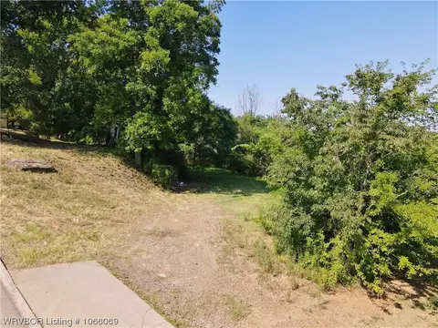 1820 12th St, Fort Smith, AR 72901 photo 2