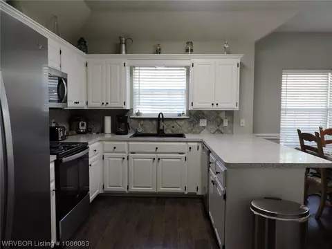 2005 Kylie Cir, Lavaca, AR 72941 photo 3
