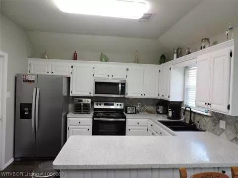 2005 Kylie Cir, Lavaca, AR 72941 photo 2