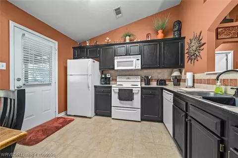 1202 N 10th St, Barling, AR 72923 photo 6