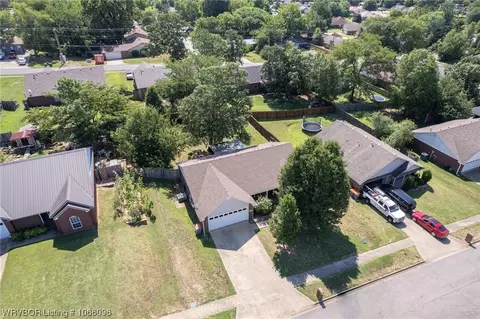 1202 N 10th St, Barling, AR 72923 photo 22