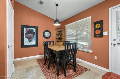 1202 N 10th St, Barling, AR 72923 photo 9