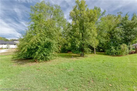 8208 Mile Tree Dr, Fort Smith, AR 72903