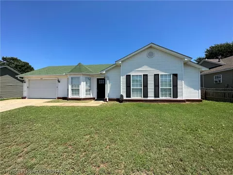 1012 Opal Dr, Van Buren, AR 72956