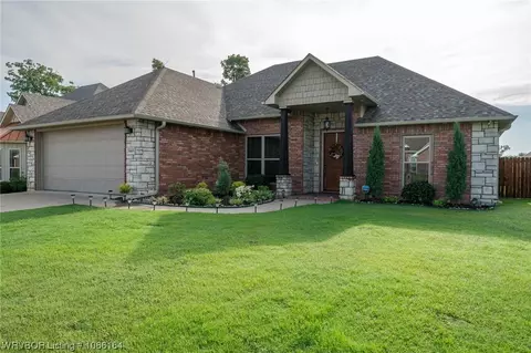 9005 S 12th St, Fort Smith, AR 72908