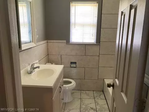 2525 Albert Pike Ave, Fort Smith, AR 72904 photo 9