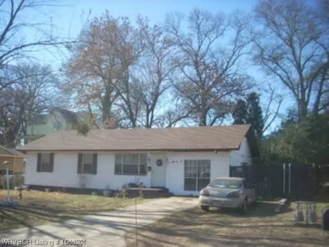 619 25th St, Van Buren, AR 72956