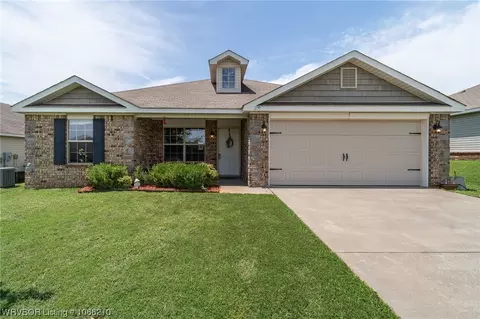 309 Colony Ct, Barling, AR 72923
