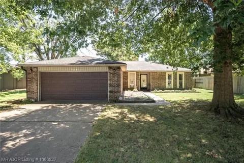 3430 Braeburn Gln, Fort Smith, AR 72908