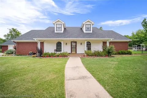 335 Marys Ln, Mulberry, AR 72947