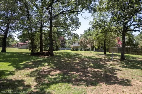 2608 Heather Oaks, Fort Smith, AR 72908 photo 4