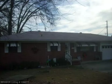 500 21st St, Van Buren, AR 72956