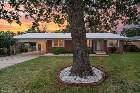 3807 Gary St, Fort Smith, AR 72903