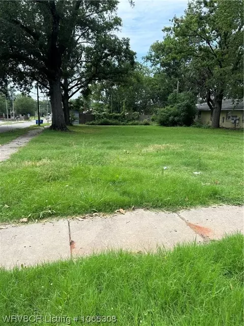701 N 12th St, Fort Smith, AR 72901