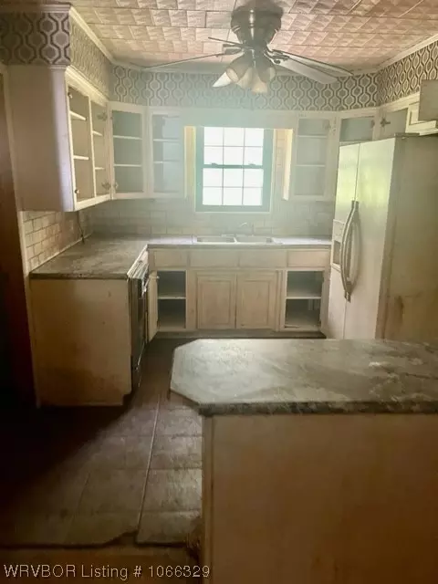 419 Backbone Rd, Magazine, AR 72943 photo 4