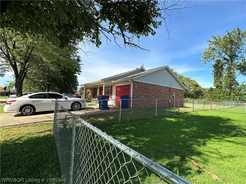 2608 Koller St, Fort Smith, AR 72904 photo 2