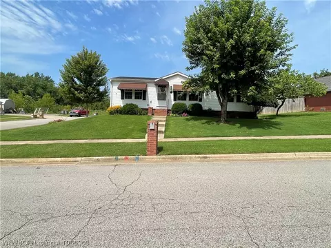 1101 12th Ter, Barling, AR 72923