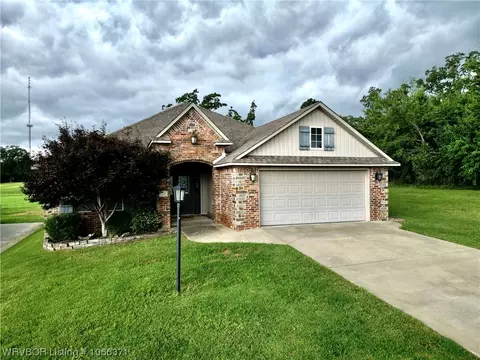 1219 Maple Ridge Dr, Greenwood, AR 72936