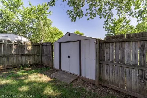702 I Cir, Barling, AR 72923 photo 35