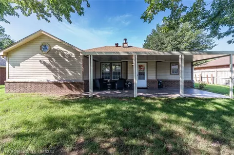 702 I Cir, Barling, AR 72923 photo 36