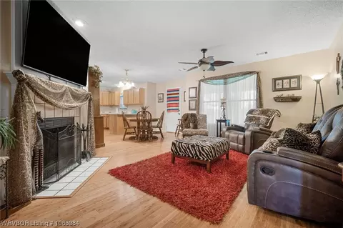 702 I Cir, Barling, AR 72923 photo 6