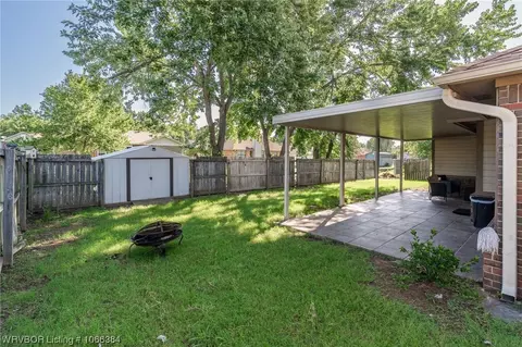 702 I Cir, Barling, AR 72923 photo 33